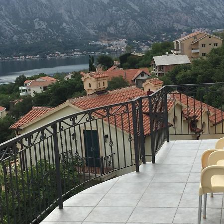 Luxury Apartments Kotor Buitenkant foto